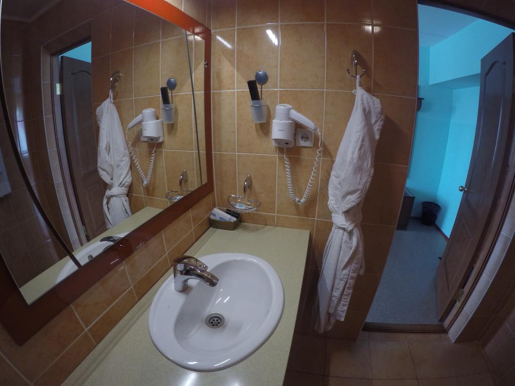 Kurmet Hotel Oral Quarto foto
