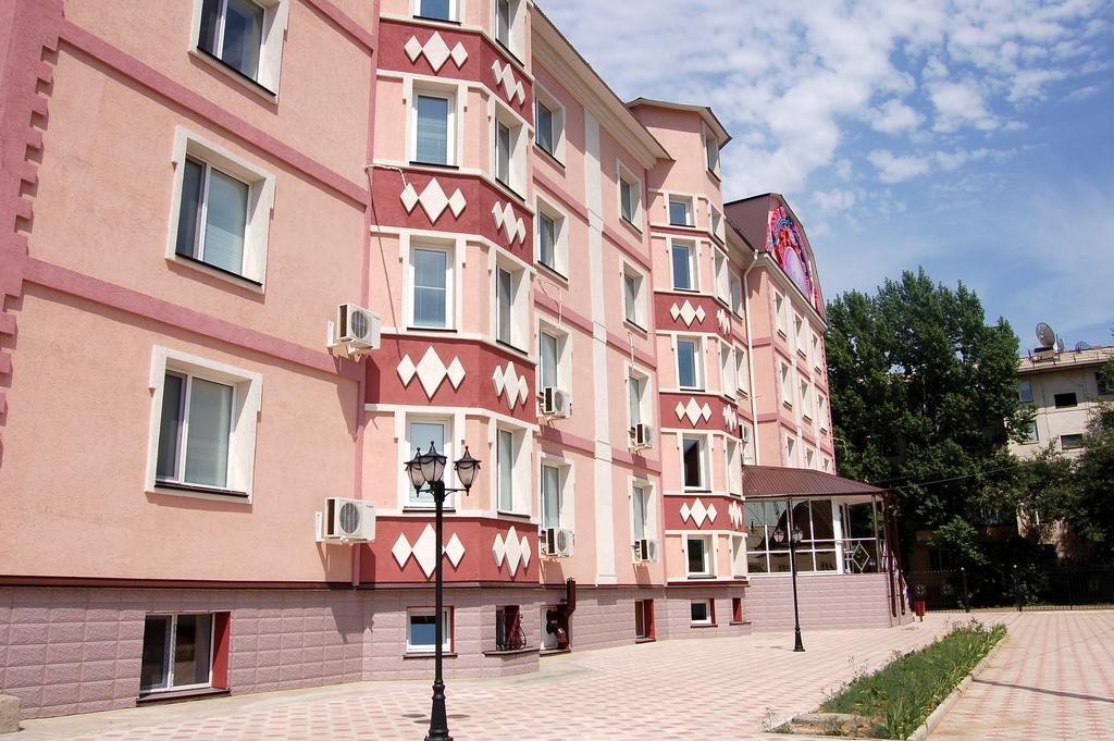 Kurmet Hotel Oral Exterior foto